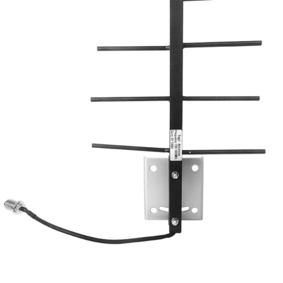 700-1020MHz 14dBi 50W Yagi Directional Antenna Black Customized for Signal Field Coverage